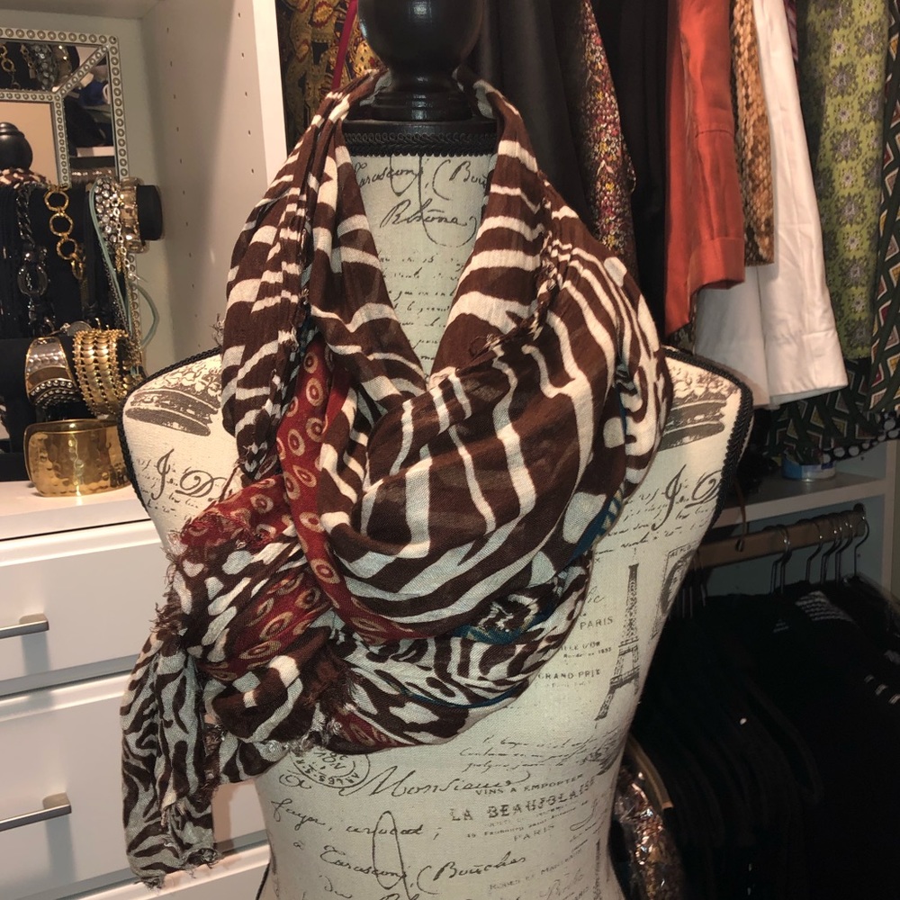 Lovely large scarf / wrap